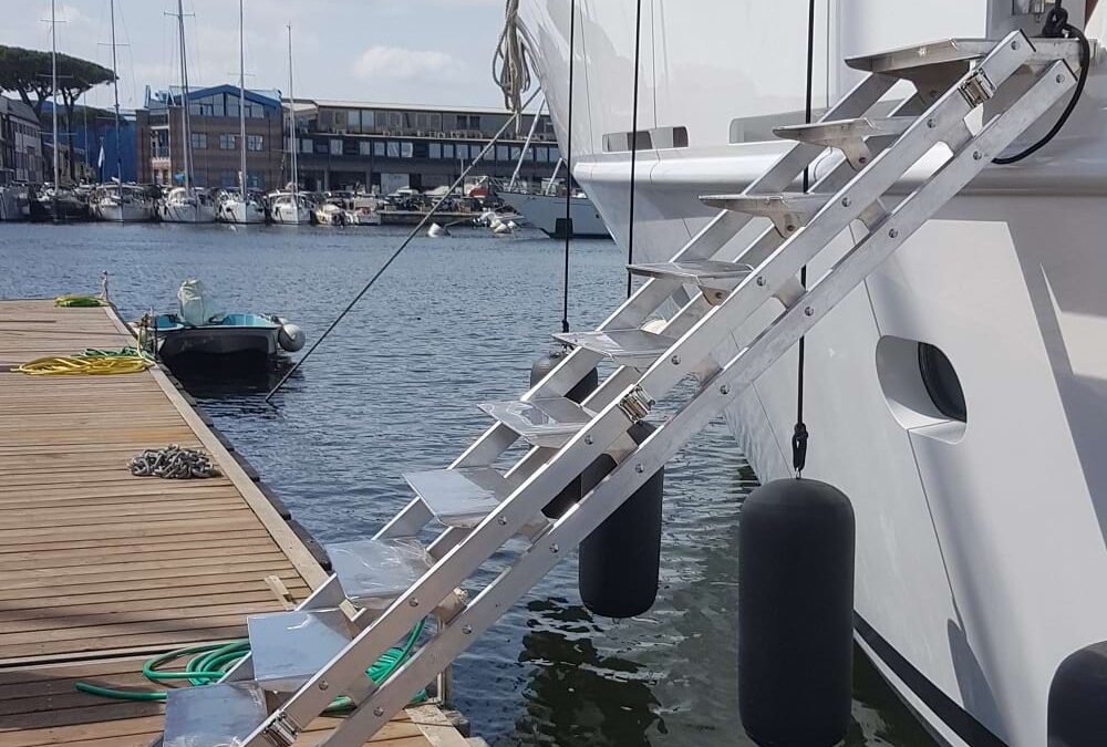 Scala in alluminio per Yacht